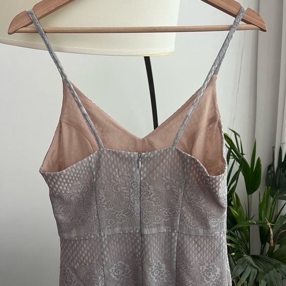 PS THE LABEL Lace Midi Dress - Picture 4 of 5